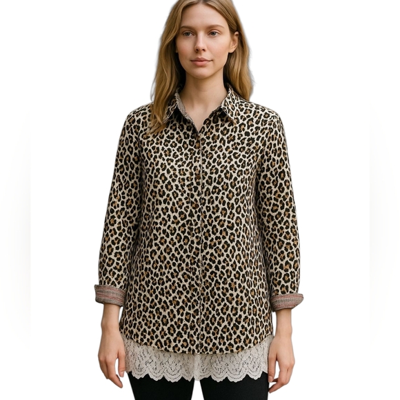 Tizzie Tops - Tizzie Leopard Print Button Up Lace Hem Collared Blouse Top Women Size Small NWT